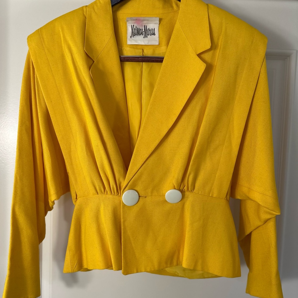 Neiman Marcus Vibrant Yellow Cropped Blazer with Notched Lapels Bib 80s
